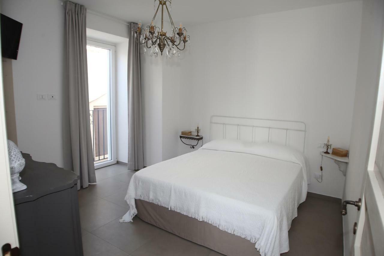 Don Alfredo Bed & Breakfast Таранто Екстериор снимка